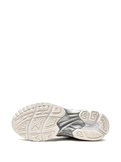 KAYANO JJJJound SILVER/WHITE