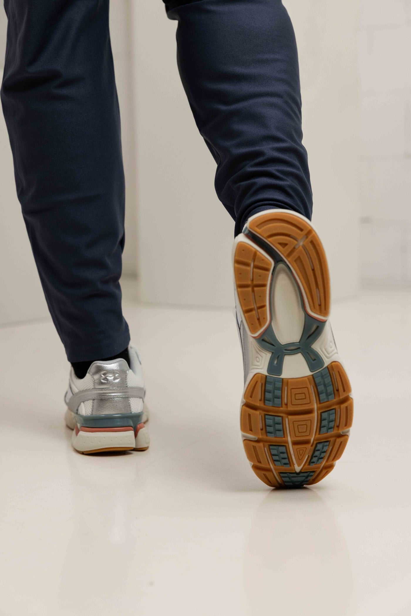 UNDER SOLA SILVER BLANC